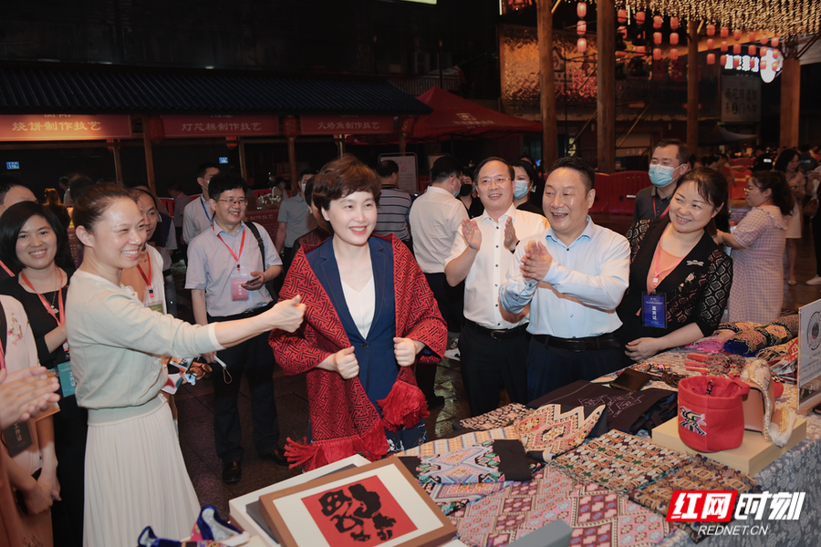 2022年“文化和自然遗产日”湖南非遗宣传展示活动现场.png