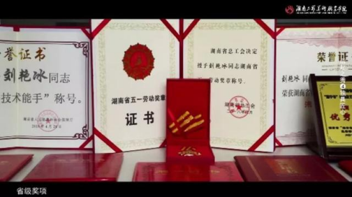 日本人妻与黑人HD
